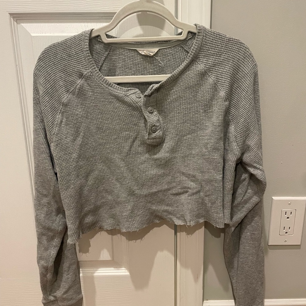 Gray cropped long sleeve